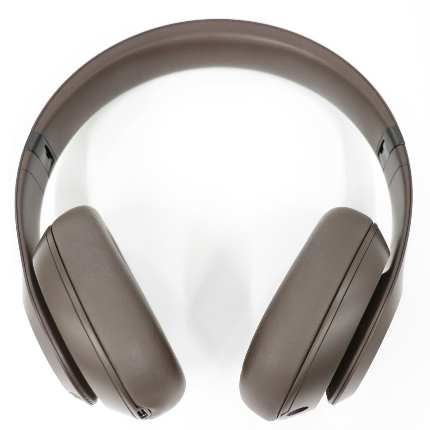 [中古(C)] Beats Studio Pro ワイヤレスノイズキャンセリングヘッドフォン studiopro-db ディープブラウン[可]