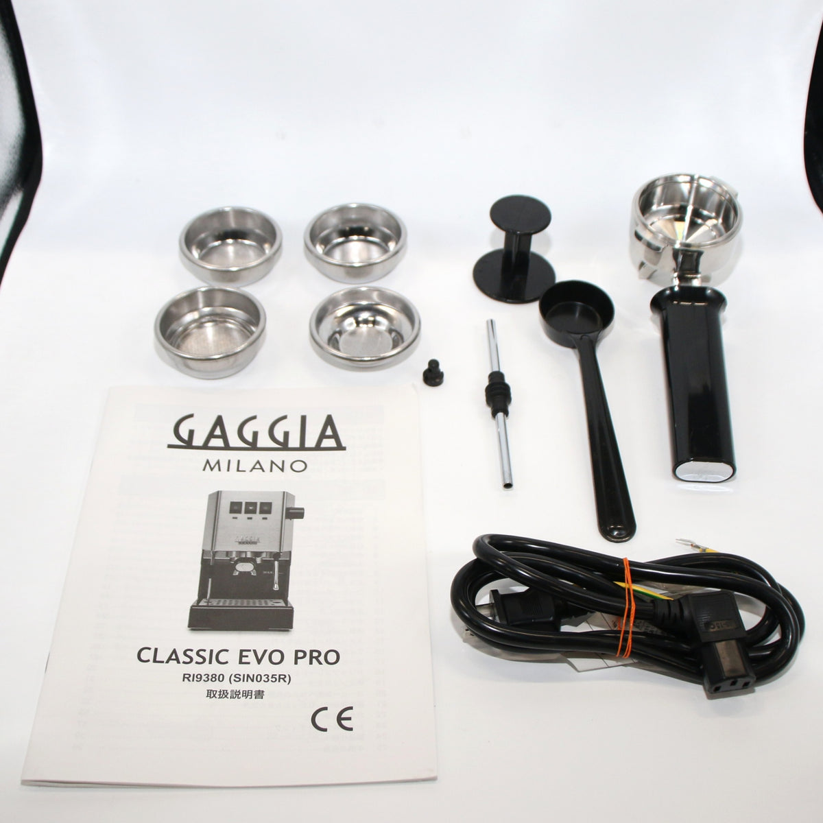 GAGGIA ガジア セミオートエスプレッソマシン CLASSIC evo pro SIN035R sin035r-w  ホワイト 整備済みアウトレット品 [良い(B)]