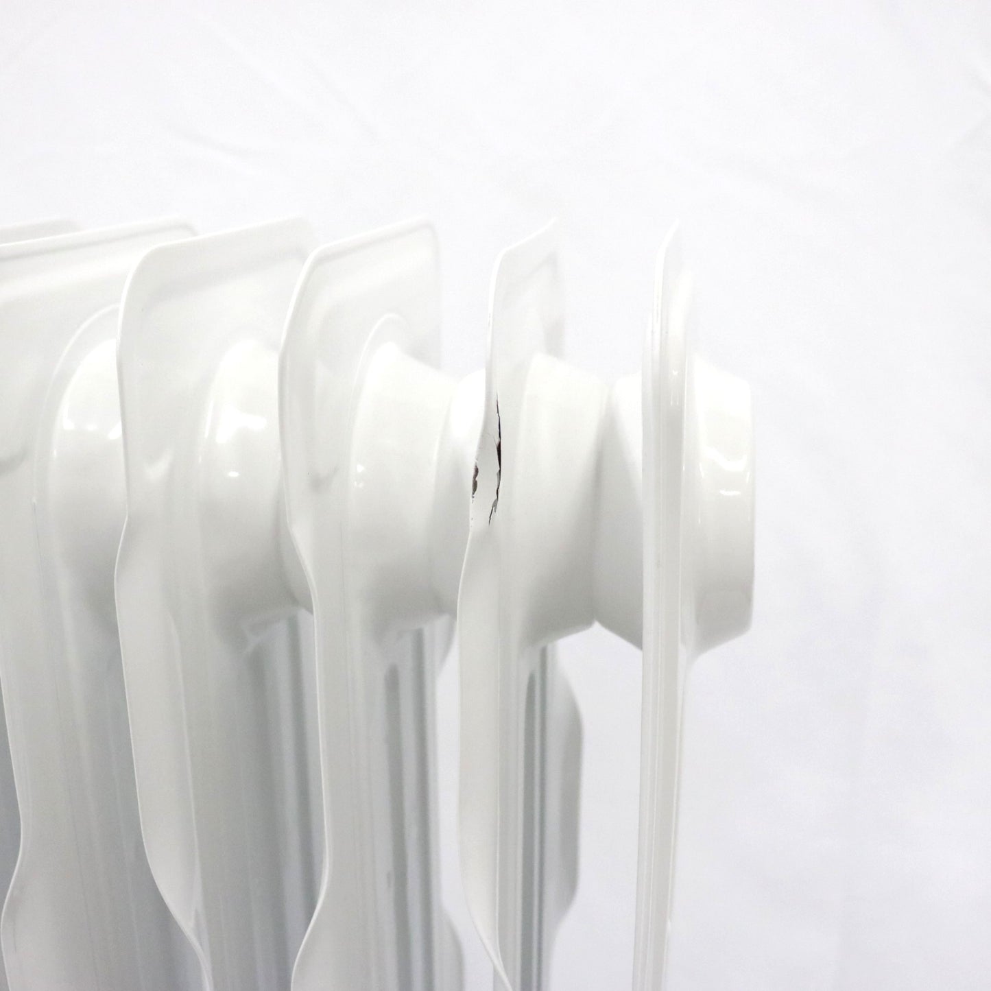 [ジャンク] エレクトロラックス ComfortHeat700 EO12D103C0 オイルヒーター 1200W (暖房目安 8～10畳) eo12d103c0-2 [難あり(D)]