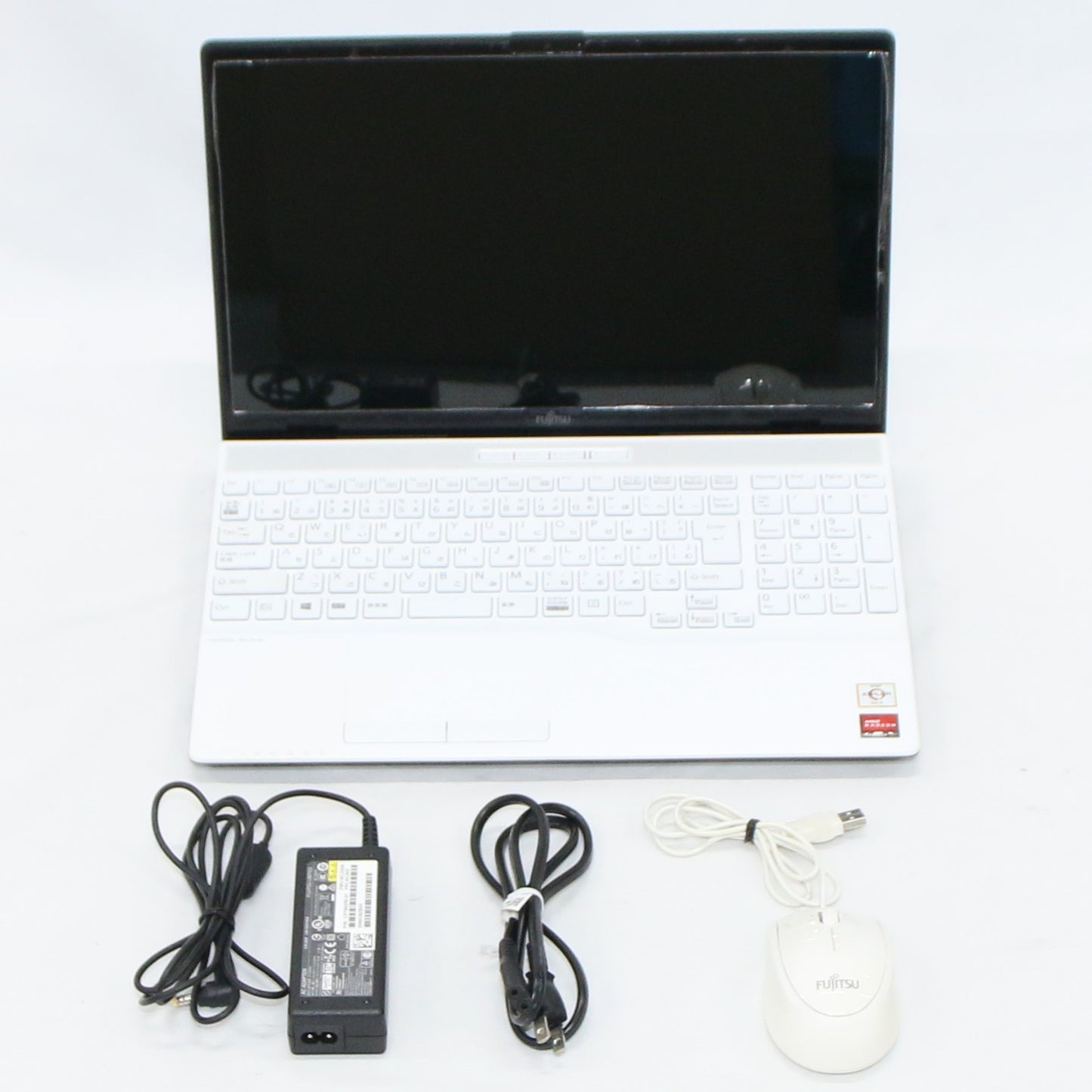 [中古(B)] 商品 / 【Office非搭載】富士通 ノートPC LIFEBOOK 15.6 型 AH42/E1 256GB（Windows 10 Home 64bit）　fmva42e1w1  [良い]