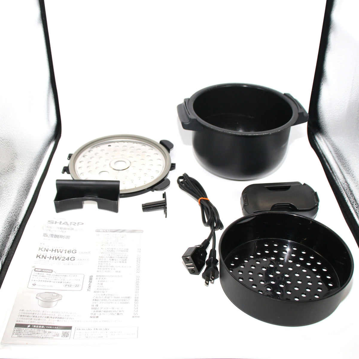 シャープ ヘルシオ ホットクック KN-HW16G 2〜4人用 1.6L容量 kn-hw16g-b  ブラック 整備済みアウトレット品 [中古(C)]
