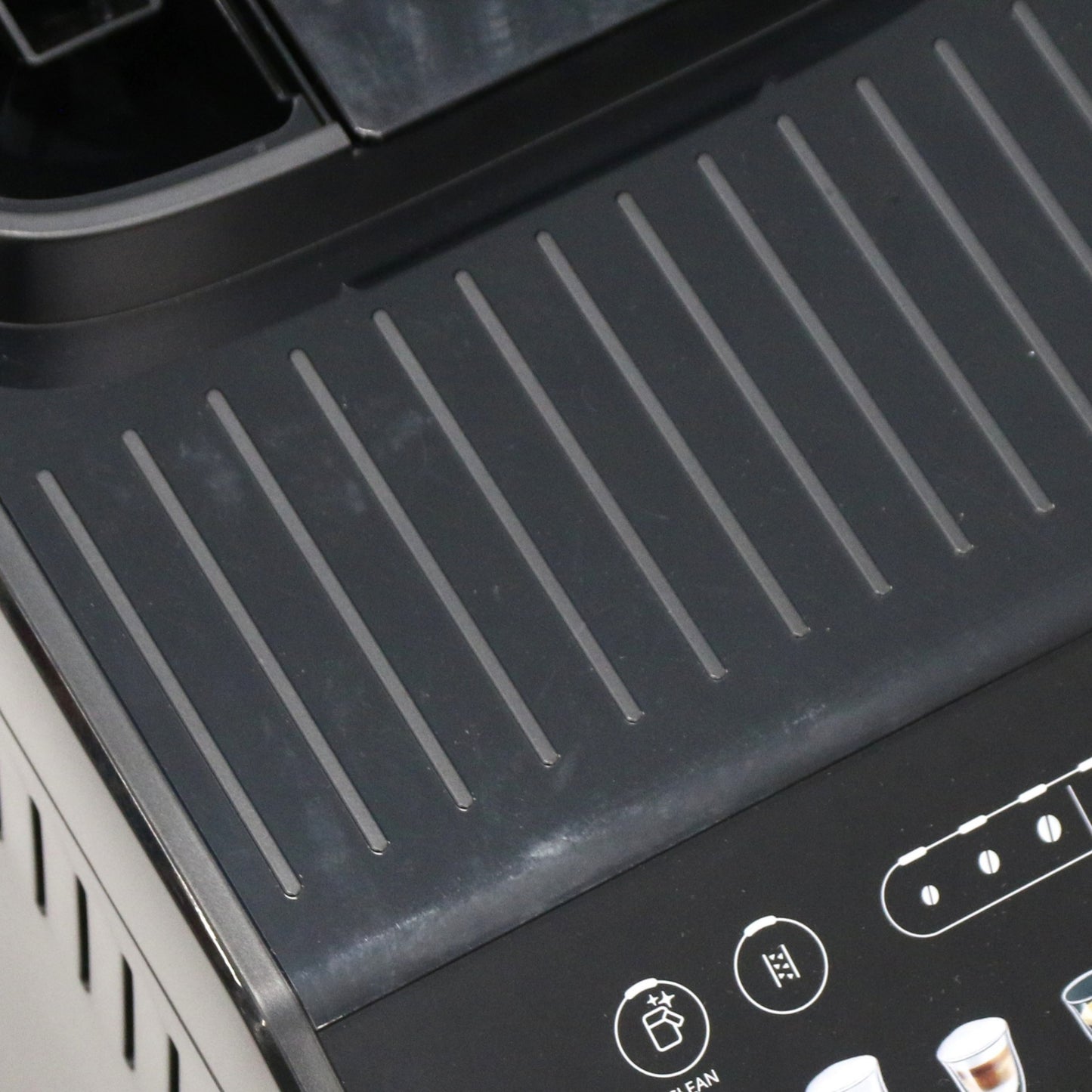 [中古(B)] デロンギ マグニフィカ イーヴォ 全自動コーヒーマシン ECAM29081XTB ecam29081xtb ブラック [良い]