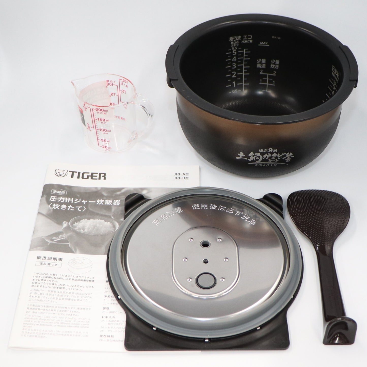 [中古(B)] [5.5合炊き] タイガー魔法瓶 ご泡火炊き JRI-A100 圧力IH式 炊飯器 マットブラック [良い]