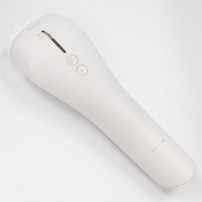 [中古(A)] パナソニック 光美容器 光エステ＜ボディ＆フェイス用＞スムースエピ ES-WP9A es-wp9a [非常に良い]