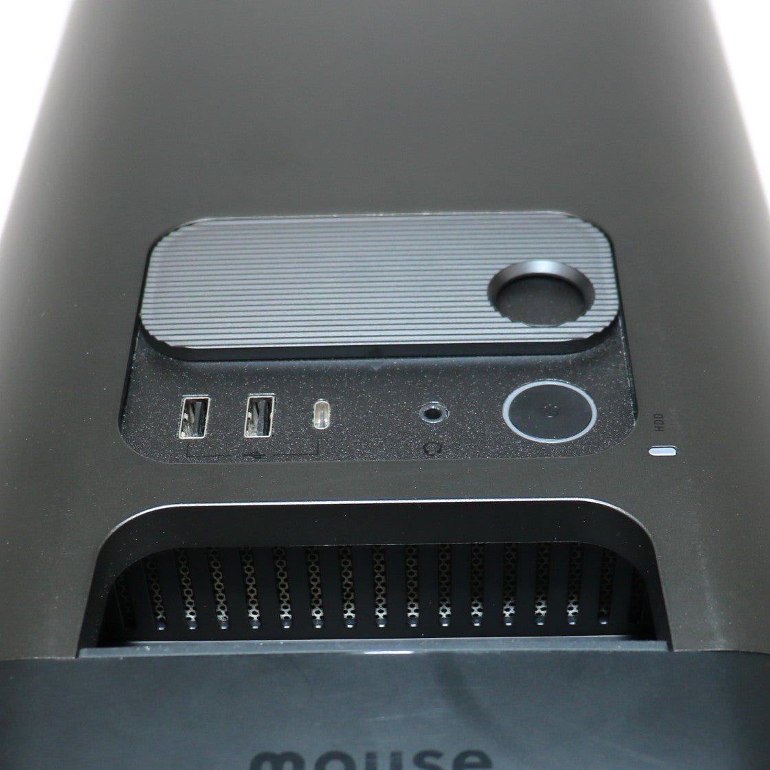 [中古(B)] mouse(マウス) DAIV FM-A7G7S クリエイター向けデスクトップパソコン(AMD Ryzen™ 7 7700X プロセッサー/GeForce RTX™ 4070 SUPER/32GB/M.2 NVMe SSD 1TB/Windows 11 Home) FMA7G7SB6ADCW101DEC fma7g7sb6adcw101dec  [良い]