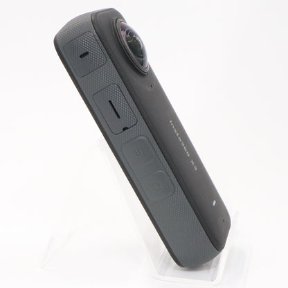 Insta360 X3 360度カメラ アクセサリーセット　insta360-one-x3   整備済みアウトレット品 [中古(C)]