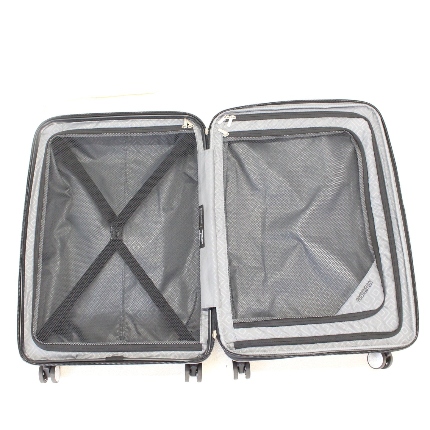 [中古(C)] [5-8泊向けサイズ]AMERICAN TOURISTER スクアセム スピナー66 エキスパンダブル QJ2-09002 69L/拡張時78L ハードスーツケース americantourister-squasem66-bk　[可]