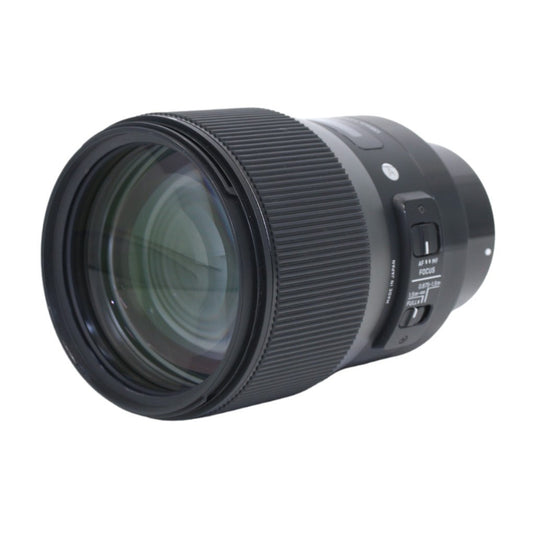 [中古(B)] シグマ 135mm F1.8 DG HSM Art 単焦点レンズ (SONY Eマウント) [良い]