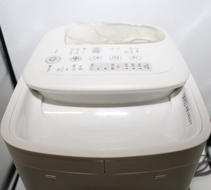 シャープ プラズマクラスター搭載 ハイブリッド式加湿機 (木造9畳/プレハブ15畳) HV-P55　hv-p55-w  ホワイト 整備済みアウトレット品 [良い(B)]
