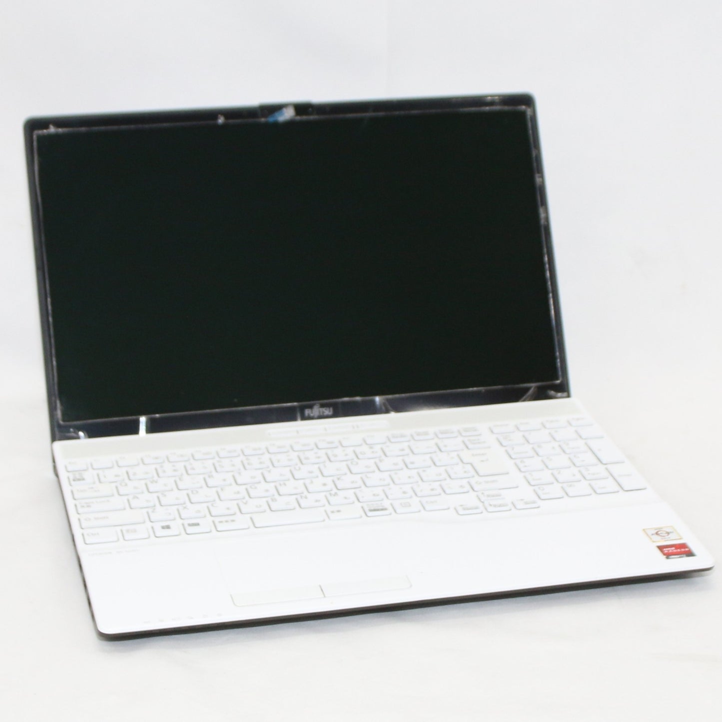 [中古(C)] 【Office非搭載】富士通 ノートPC LIFEBOOK 15.6 型 AH42/E1 256GB（Windows 10 Home 64bit）　fmva42e1w1 fmva42e1w1　[可]