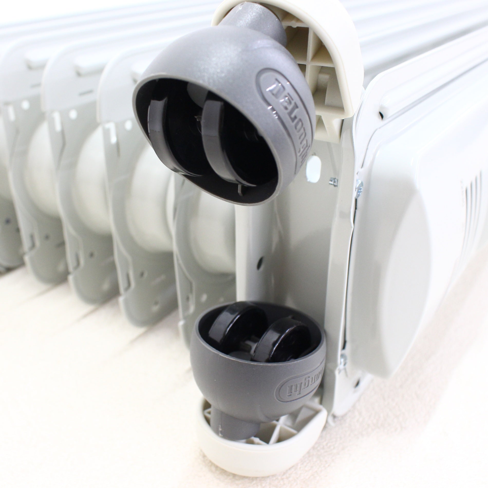 中古(C)] [2022年発売モデル] デロンギ オイルヒーター with Pet