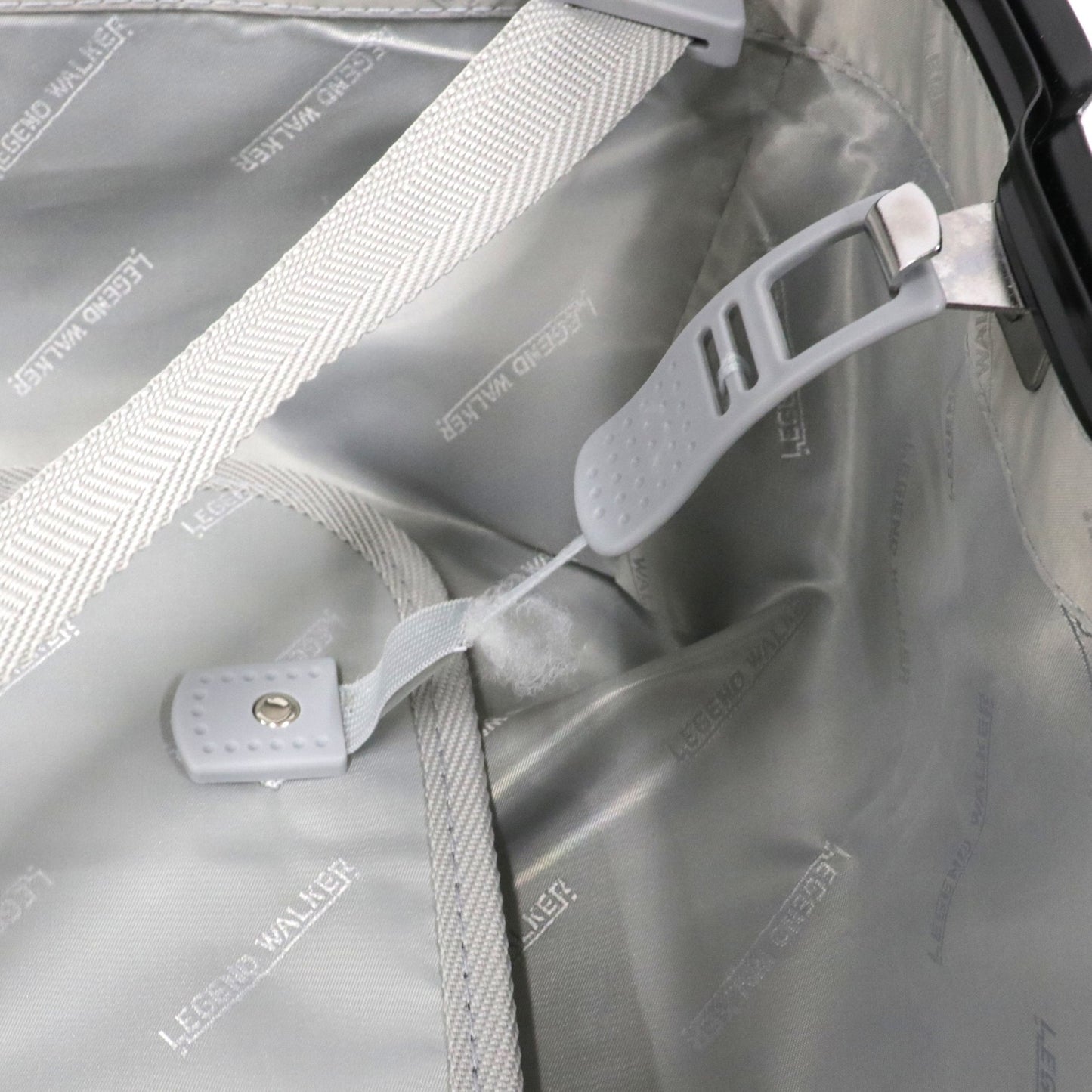 [中古(C)] [5-8泊向けサイズ]LEGEND WALKER 1510 88L アルミ製ハードスーツケース 1510-70-bk　[可]