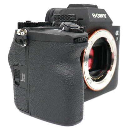 ソニー α7 IV ボディ ミラーレス一眼 a7m4   整備済みアウトレット品 [中古(A)]