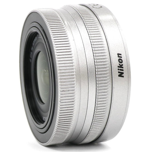 ニコン NIKKOR Z DX 16-50mm f/3.5-6.3 VR シルバー 標準ズームレンズ　nikon-z-dx1650-vr-sl   整備済みアウトレット品 [良い(B)]
