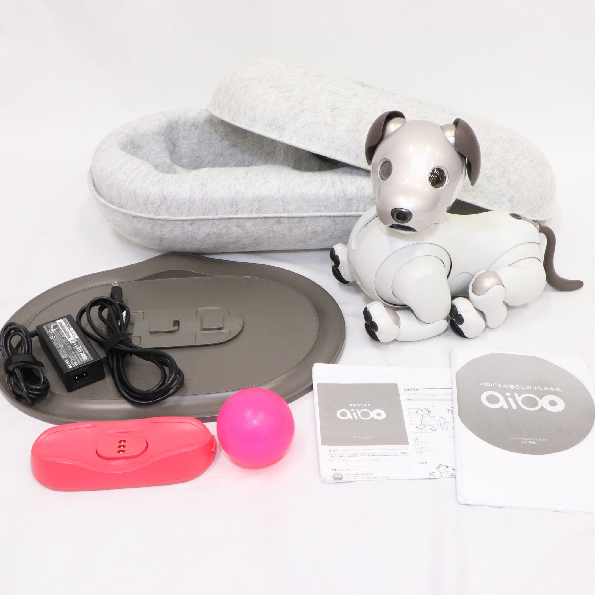 [中古(C)] ソニー エンタテインメントロボット aibo アイボリーホワイト aibo　[可]