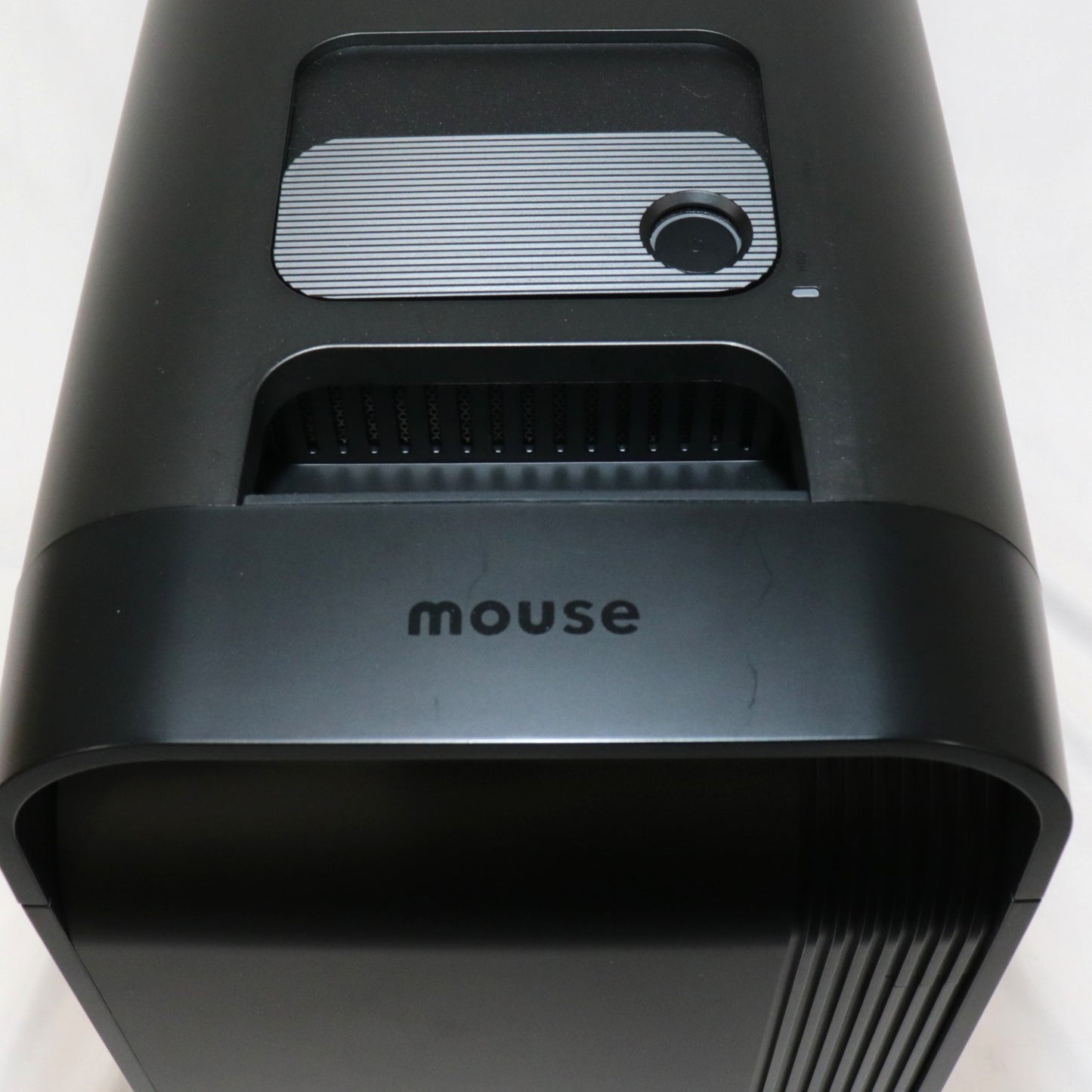 [中古(B)] mouse(マウス) DAIV FM-A7G7S クリエイター向けデスクトップパソコン(AMD Ryzen™ 7 7700X プロセッサー/GeForce RTX™ 4070 SUPER/32GB/M.2 NVMe SSD 1TB/Windows 11 Home) FMA7G7SB6ADCW101DEC fma7g7sb6adcw101dec  [良い]