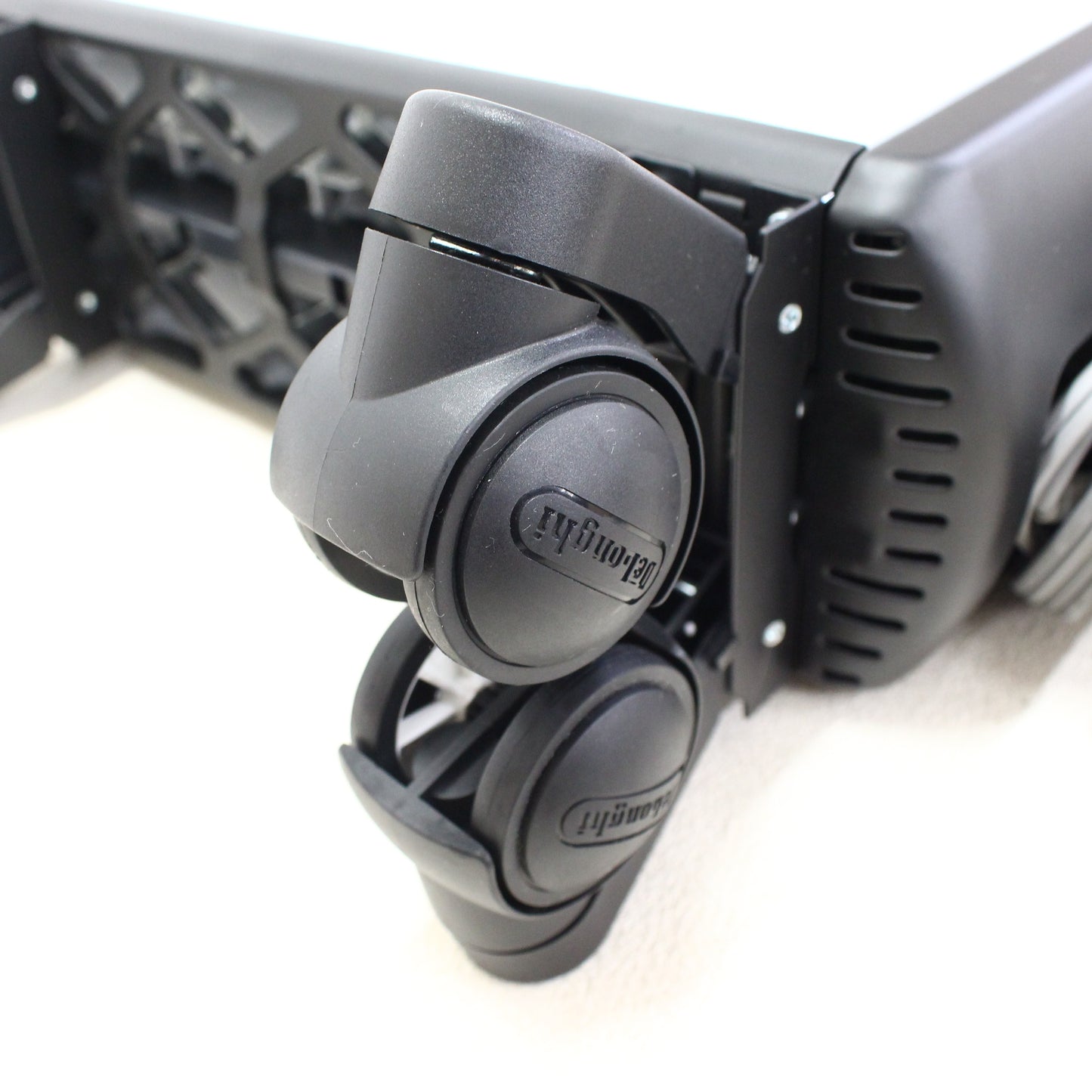 [中古(C)] [2017年発売モデル] デロンギ マルチダイナミックヒーター MDH12-BK 1200W (暖房目安 8～10畳) mdh12-bk-l[可]