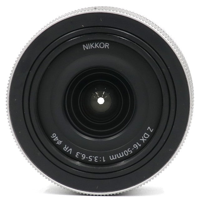 ニコン NIKKOR Z DX 16-50mm f/3.5-6.3 VR シルバー 標準ズームレンズ　nikon-z-dx1650-vr-sl   整備済みアウトレット品 [良い(B)]