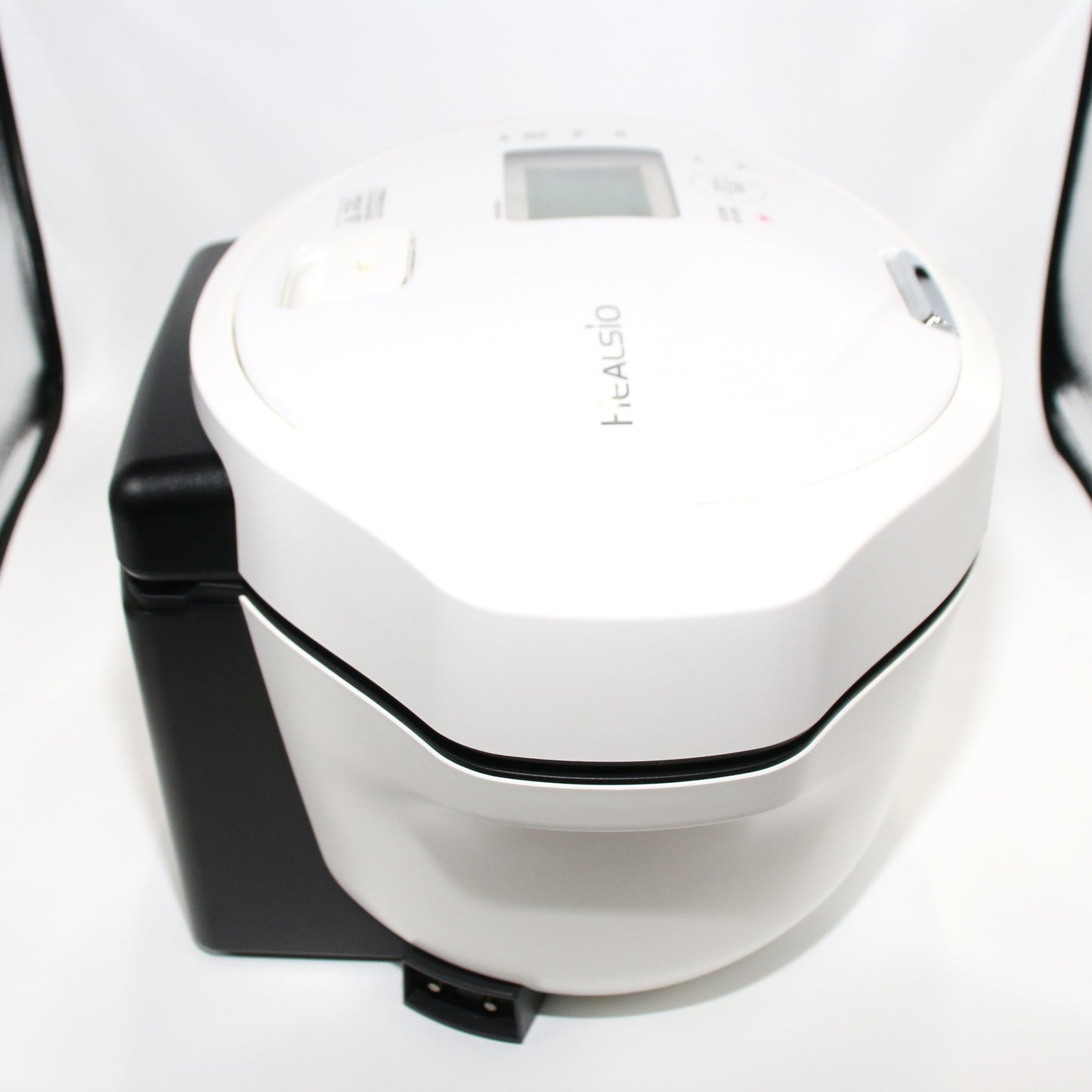シャープ ヘルシオ ホットクック KN-HW24G 2〜6人用 2.4L容量　kn-hw24g-w  ホワイト 整備済みアウトレット品 [中古(C)]