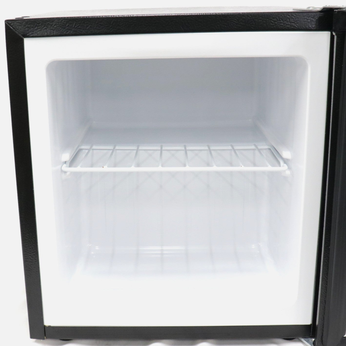 [中古(C)] [32L]レンティオ 小型冷凍庫 1ドア セカンド冷凍庫 RN-FZ32　rn-fz32-bk ブラックrn-fz32-bk　[可]