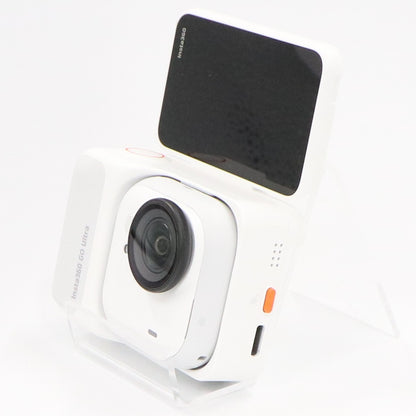 Insta360 GO Ultra 標準キット アクションカメラ　insta360-go-ultra-wh  ホワイト 整備済みアウトレット品 [中古(C)]