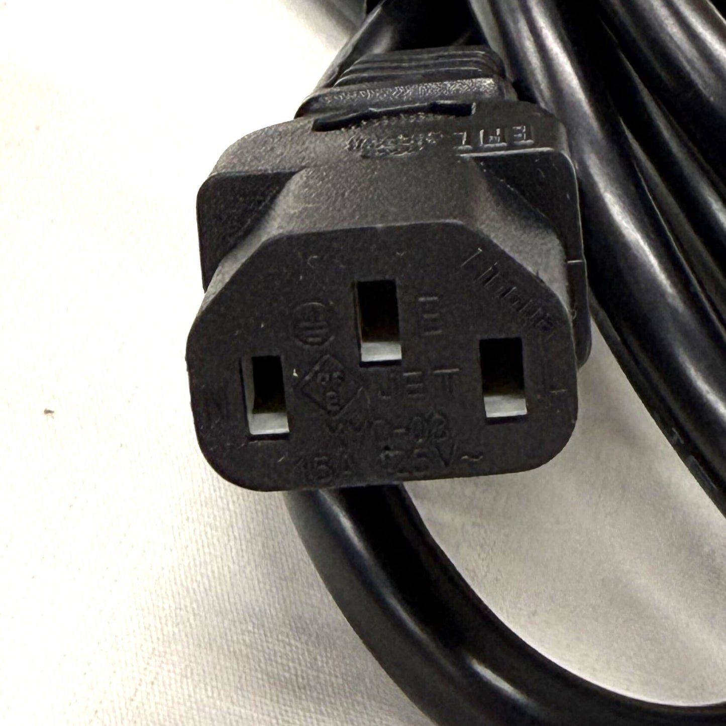 BLUETTI(ブルーティ) ポータブル電源 AC180P (1440Wh)　ac180p   整備済みアウトレット品 [中古(C)]