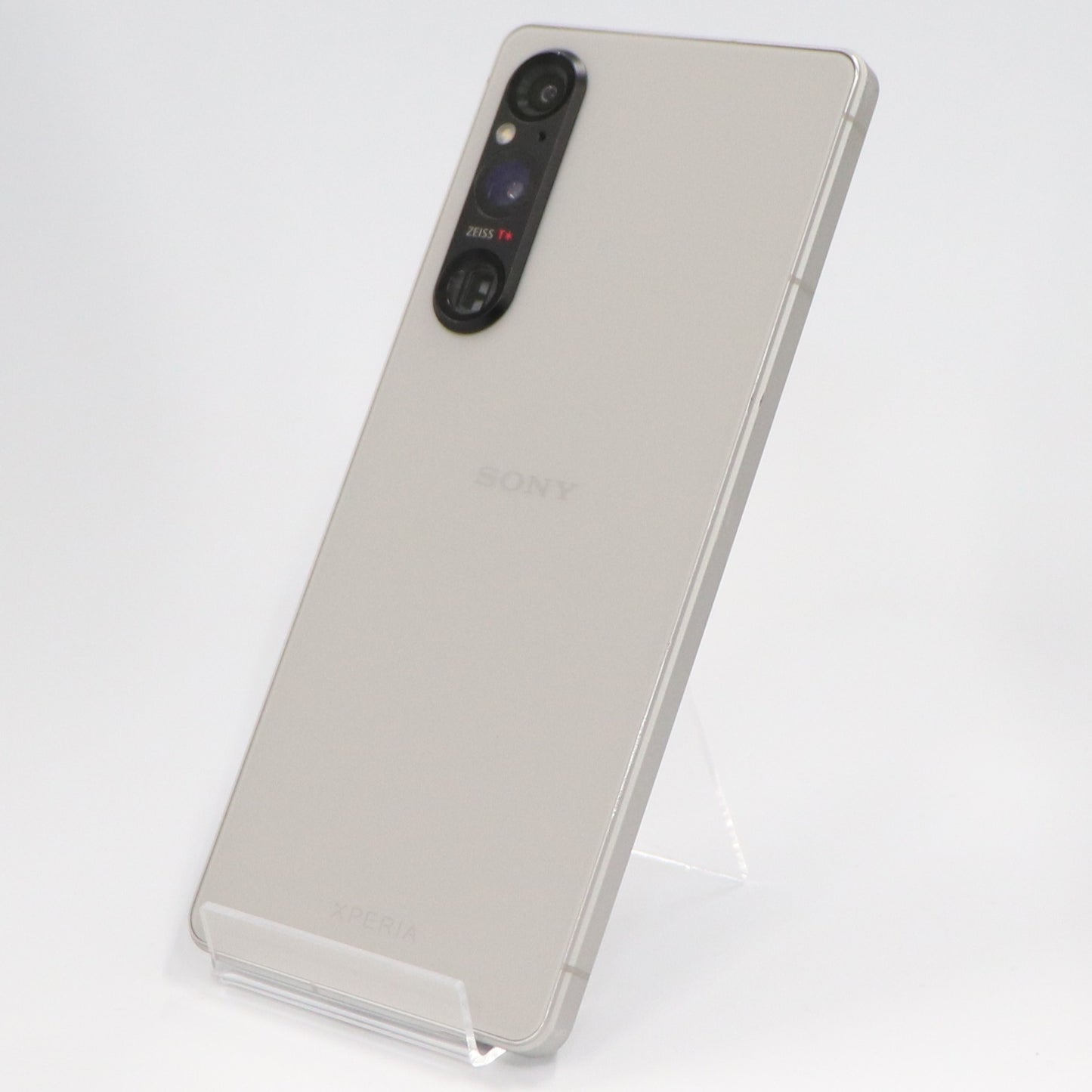 ソニー Xperia 1 V（XQ-DQ44）スマートフォン xq-dq44-ps プラチナシルバー 整備済みアウトレット品 [良い(B)]